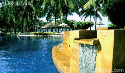Kata Thani Beach Resort 9